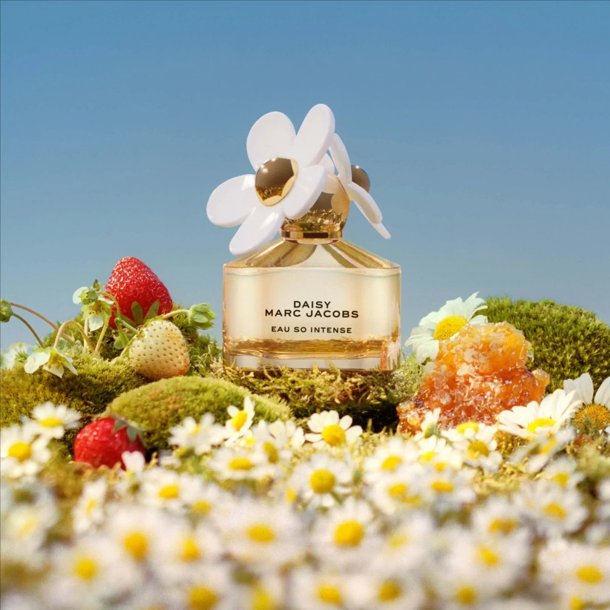 Marc Jacobs Daisy Eau So Intense women's floral fruity perfume bottle with strawberry, rose, and honey notes